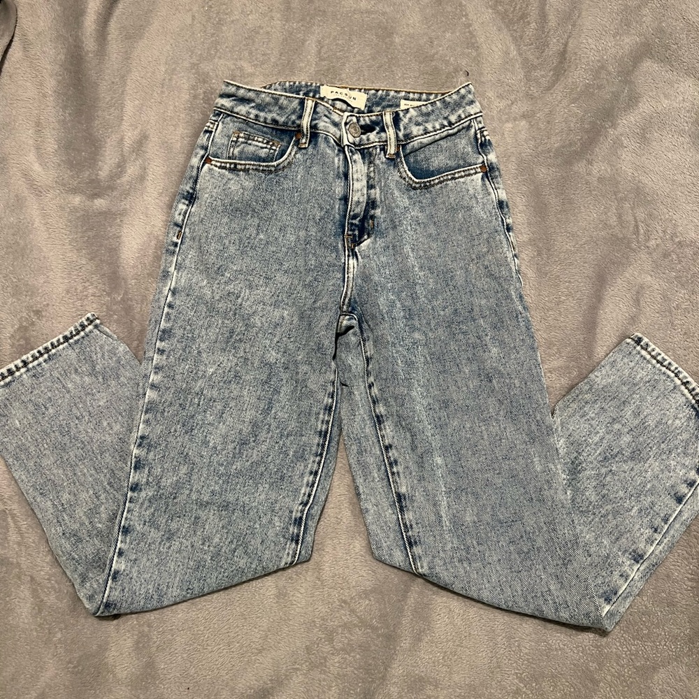 PacSun Light Wash Mom Jeans